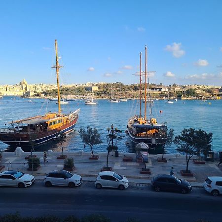 Spacious Seafront Apt Next To Sliema-Valeta Ferry 외부 사진