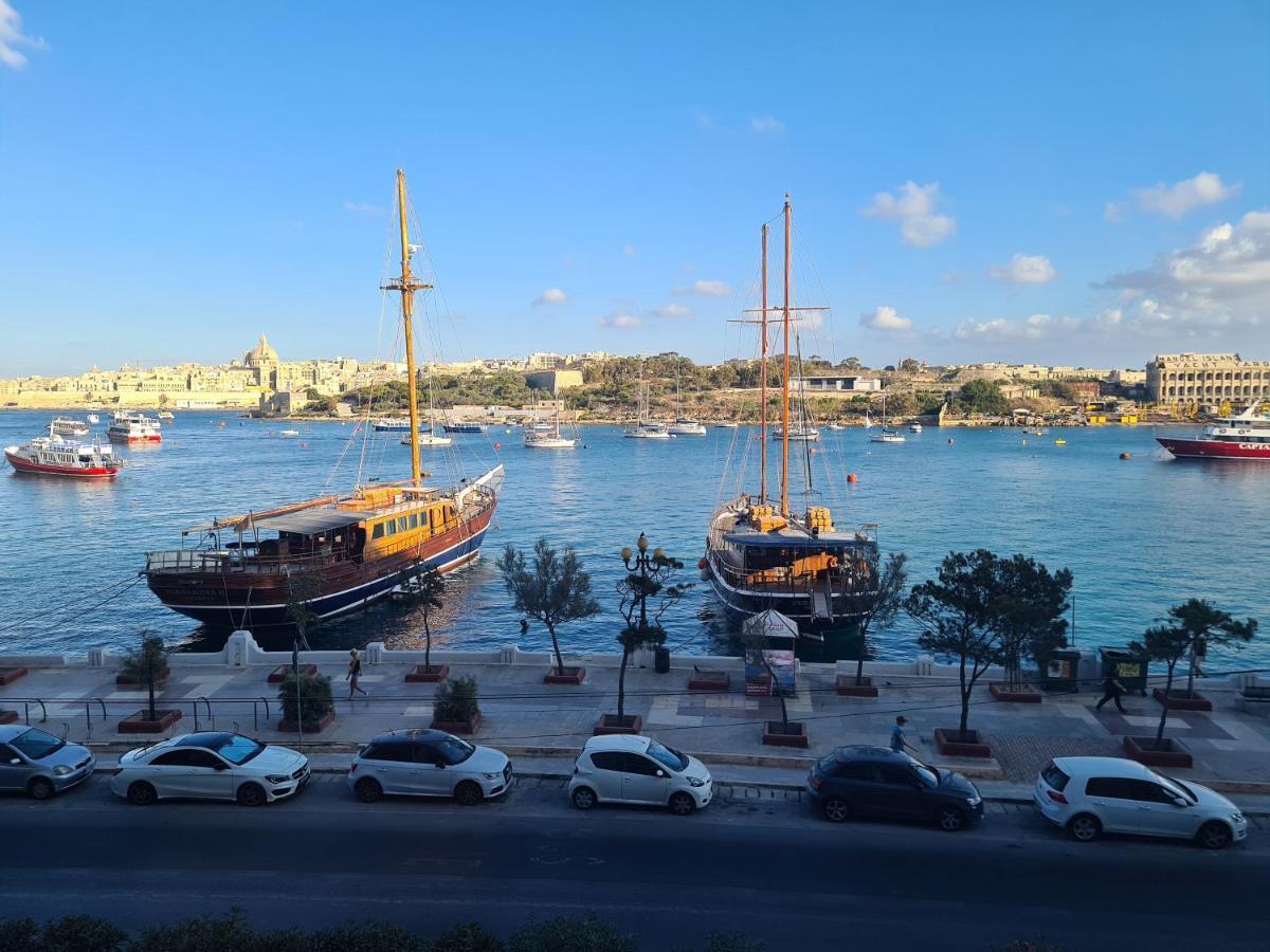 Spacious Seafront Apt Next To Sliema-Valeta Ferry 외부 사진